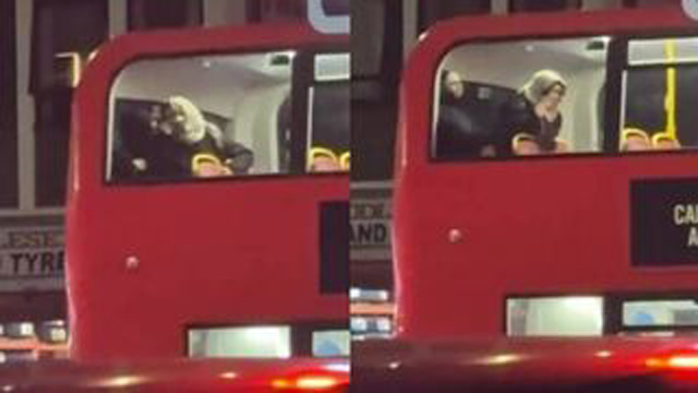 Hijab Girl Fucking Inside Double Decker Red  Bus On New Year