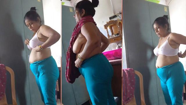 Sexy Bengali Aunty Change – Mom Sex Video